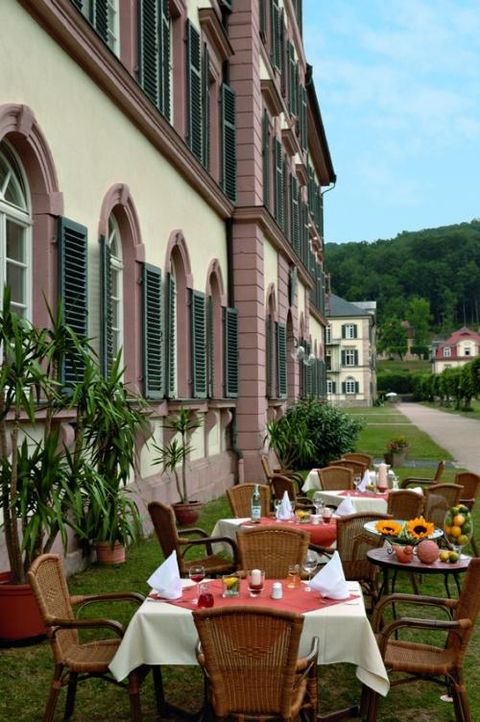 Das Badhotel im Außenbereich.
